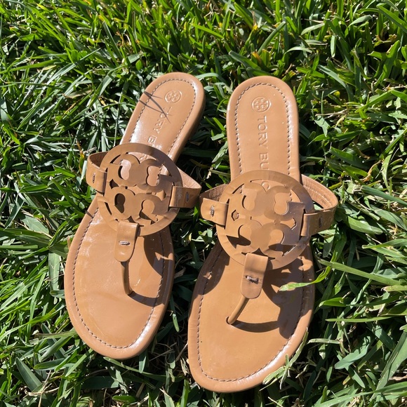 Tory Burch Shoes - TORY BURCH🍂🍁Miller Sandals size 9 patent leather tan